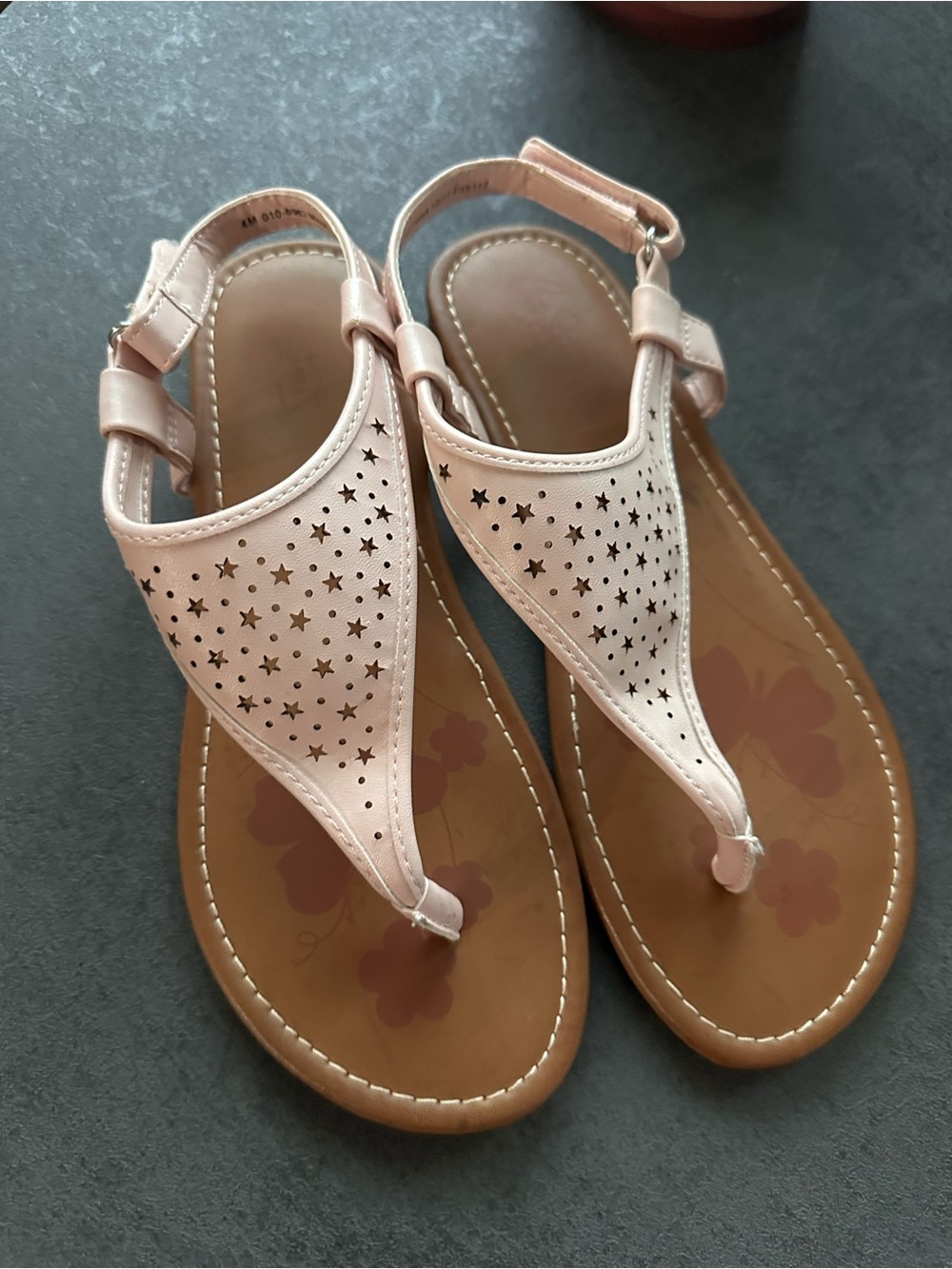 Girls Pink Star-Detail T-Strap Sandals